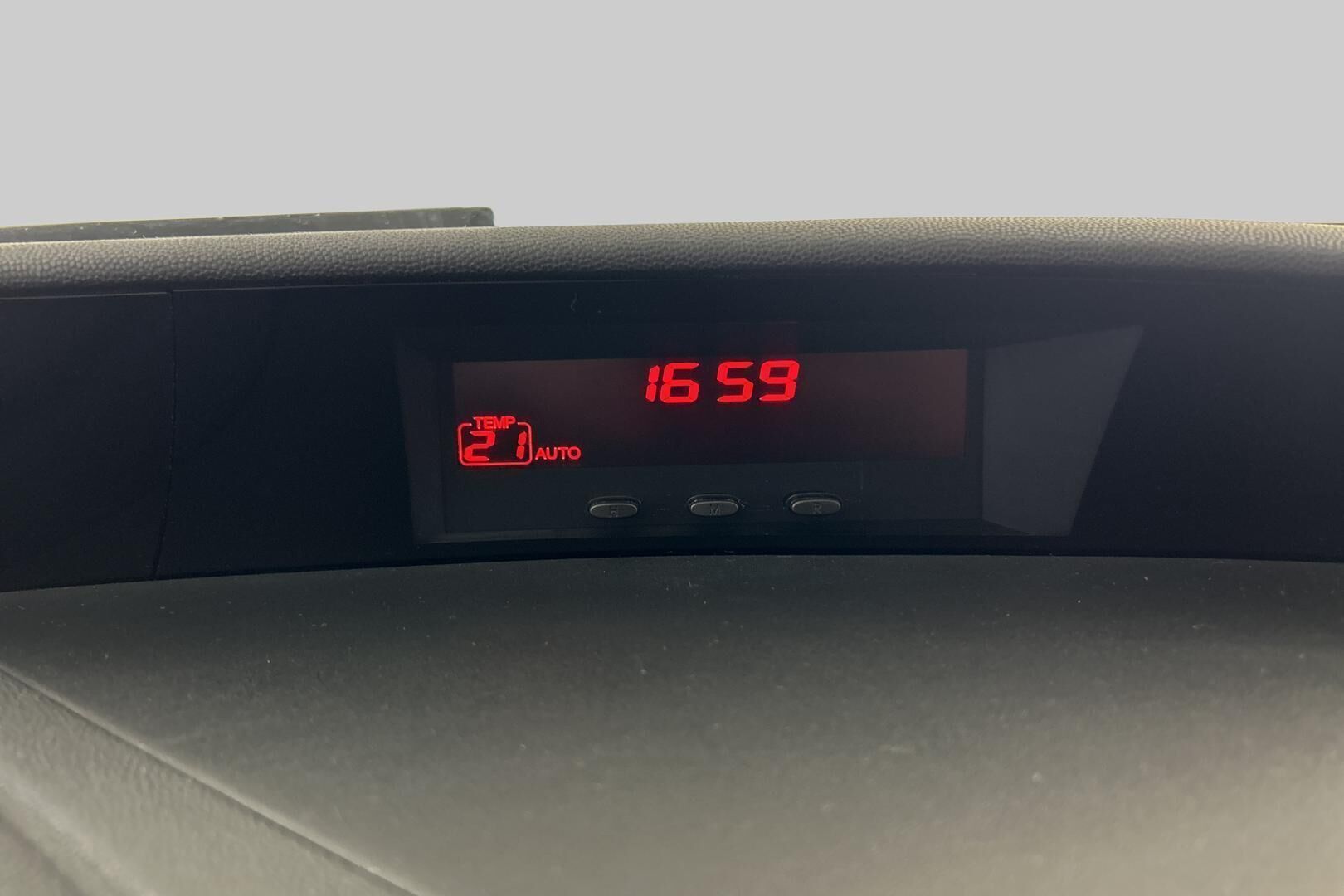 Honda Civic iso kuva 16