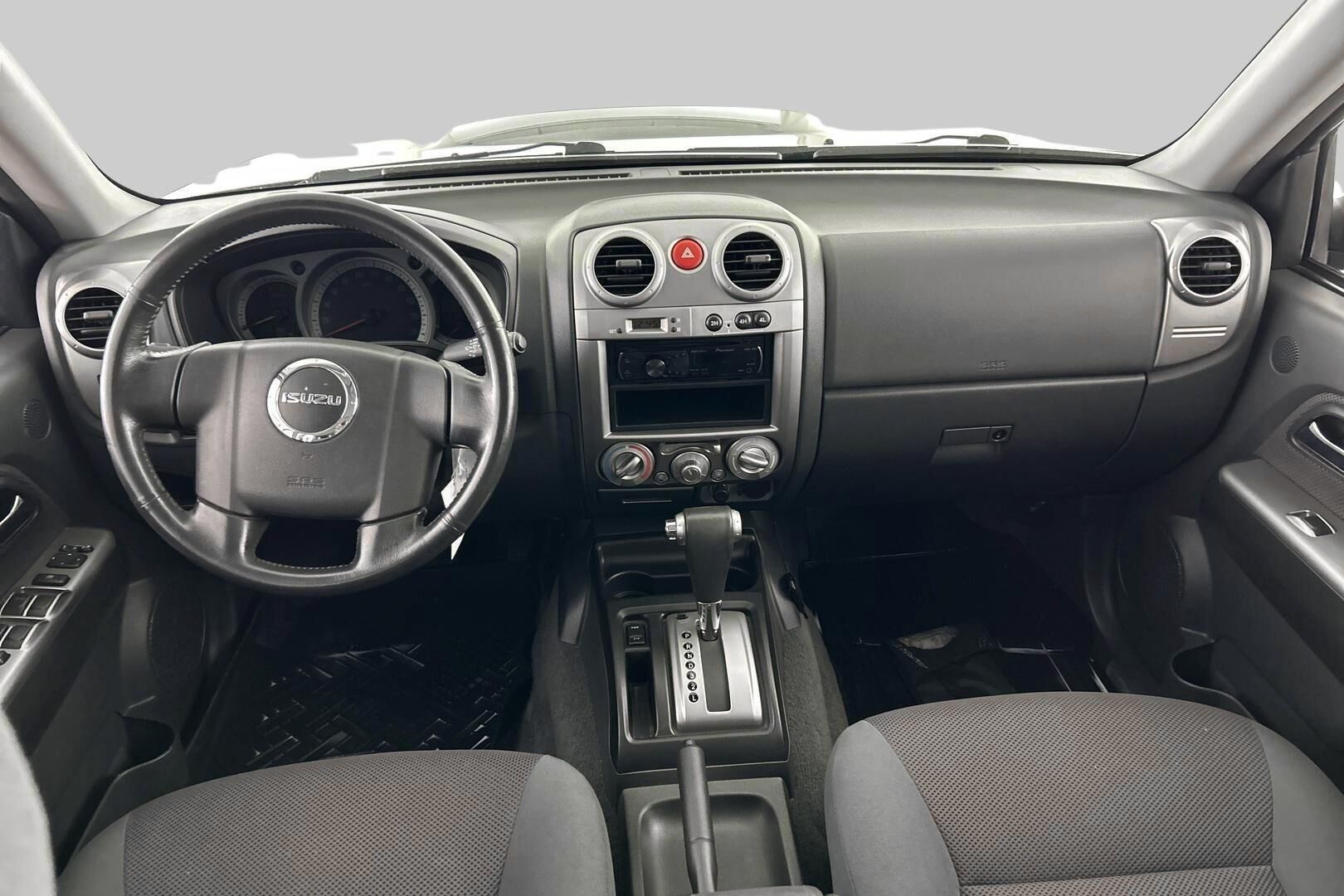 Isuzu D-Max iso kuva 10