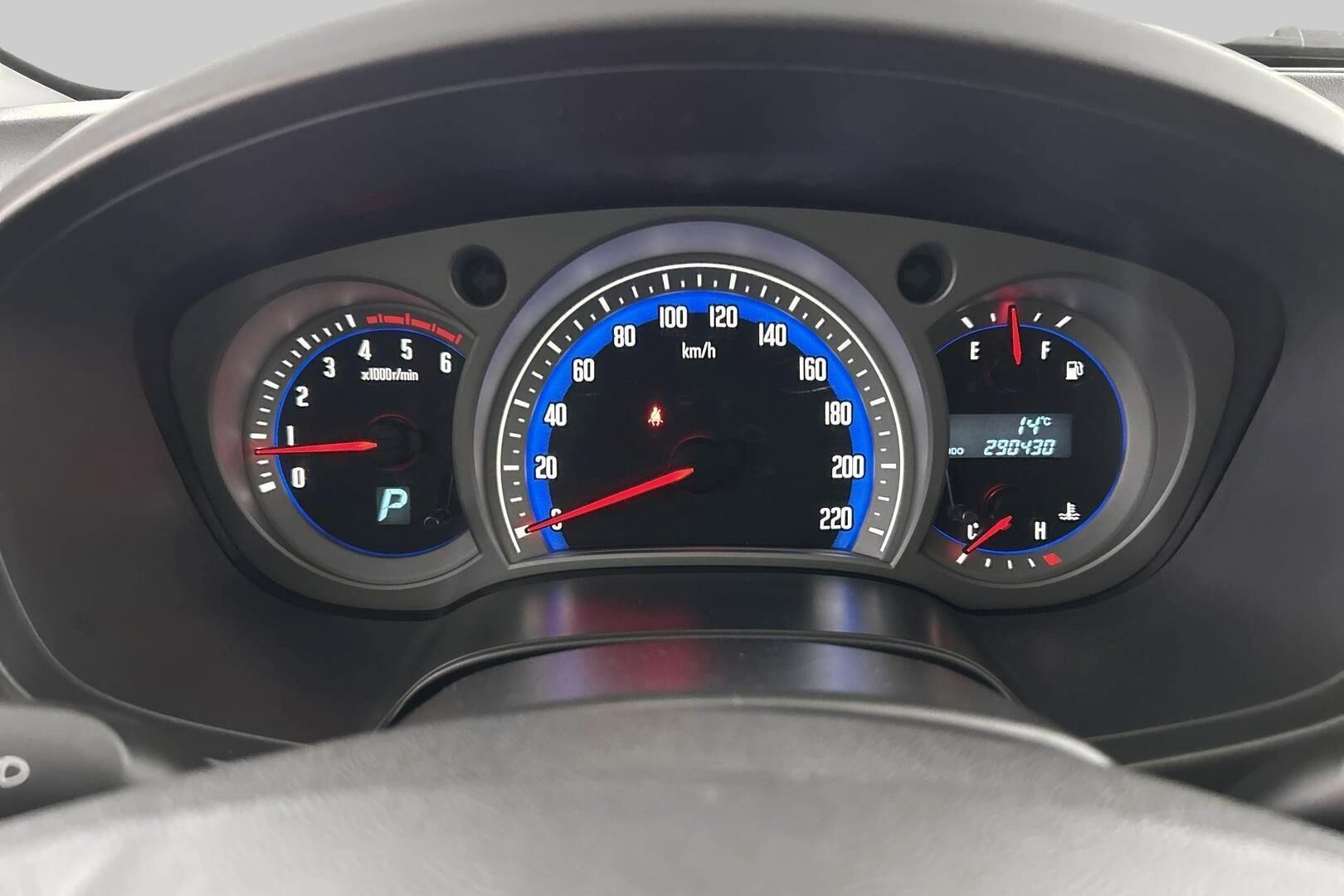 Isuzu D-Max iso kuva 13