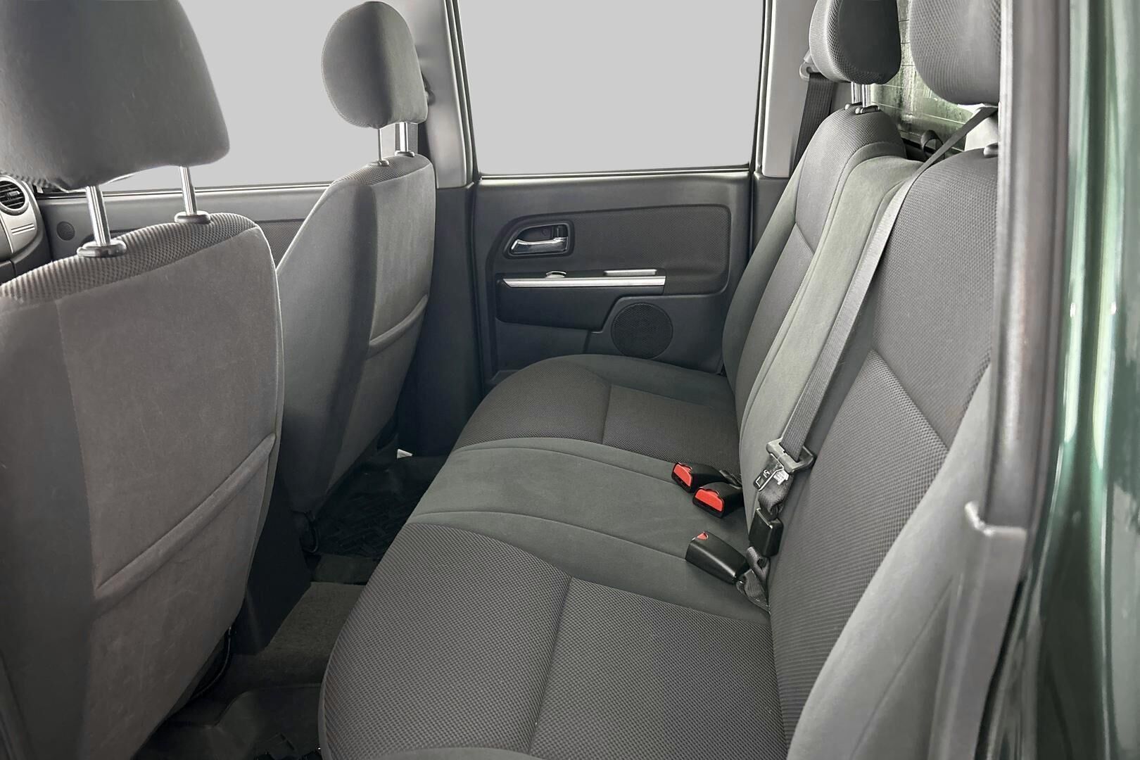 Isuzu D-Max iso kuva 9