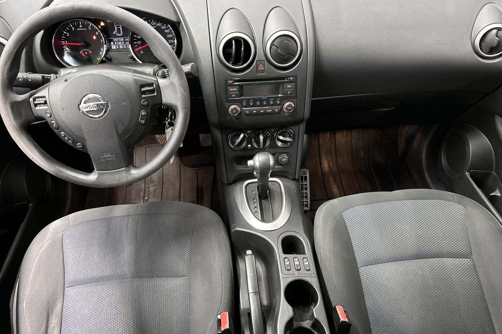 Nissan Qashqai iso kuva 10