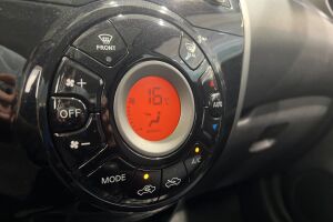 Nissan Note esikatselu 25