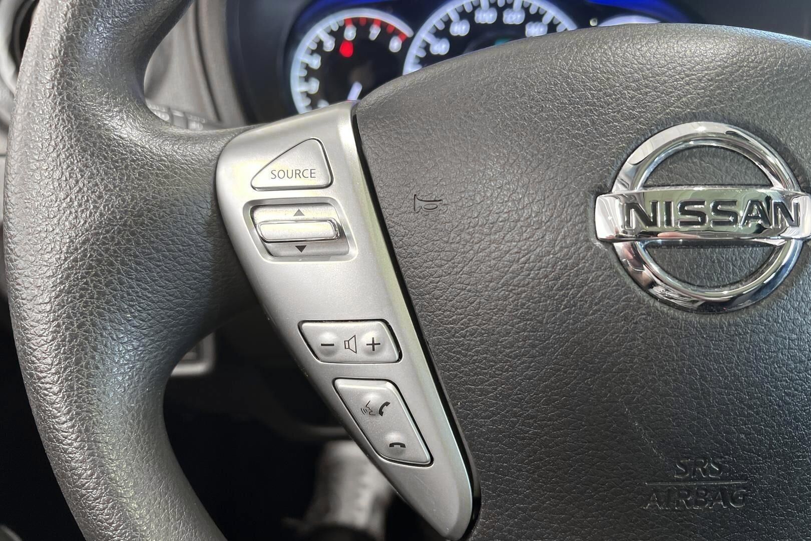 Nissan Note iso kuva 18