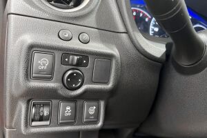 Nissan Note esikatselu 19