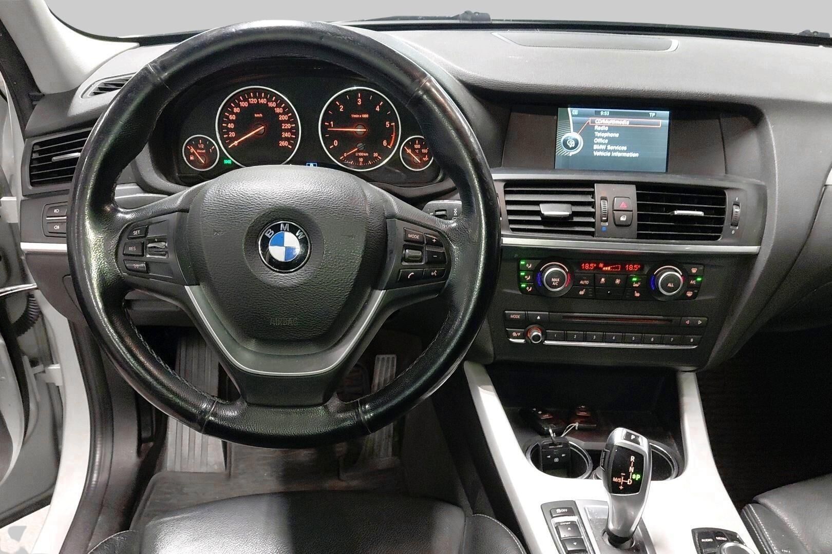 BMW X3 iso kuva 2
