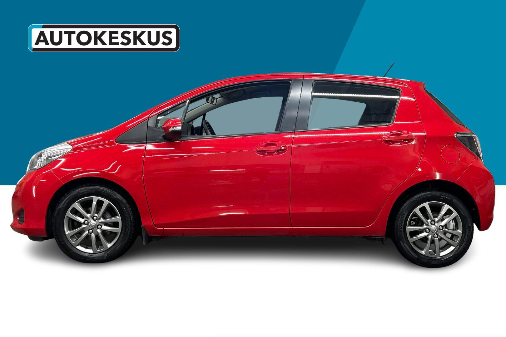 Toyota Yaris iso kuva 8