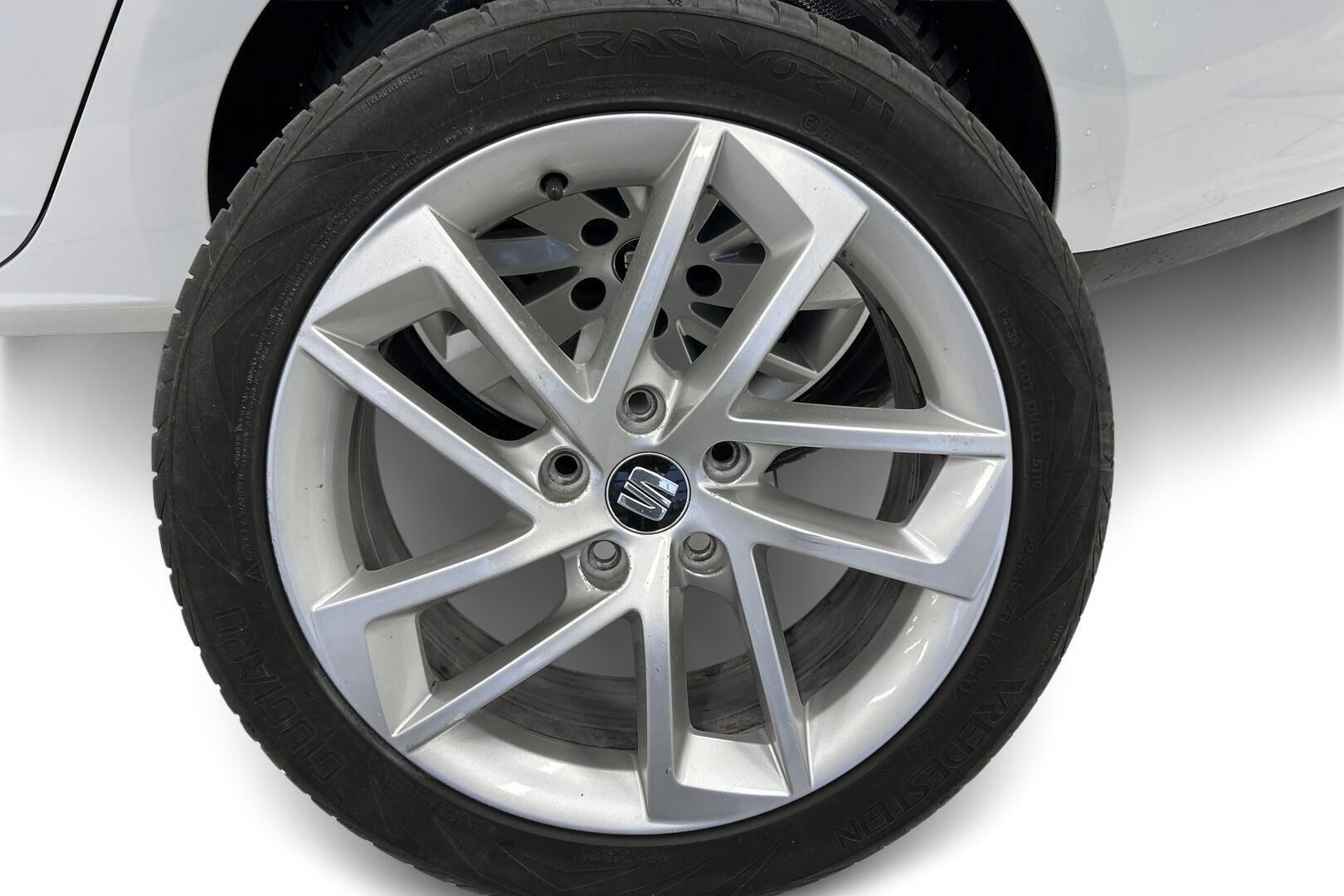 Seat Leon ST iso kuva 11