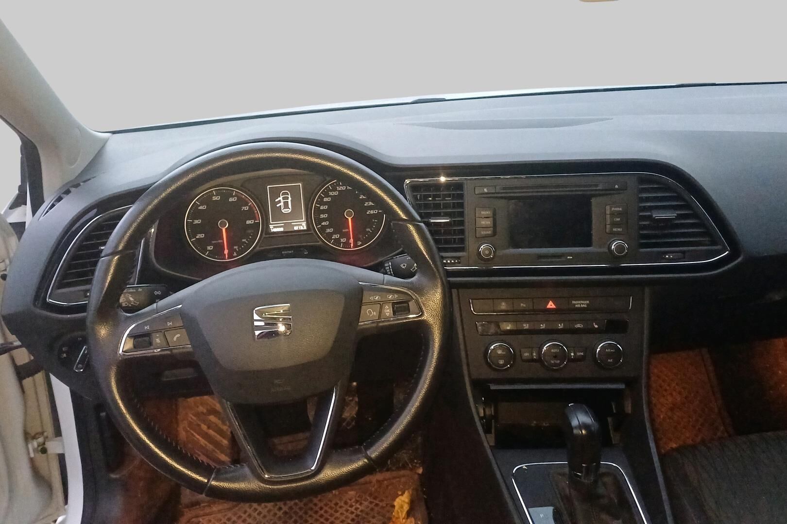 Seat Leon ST iso kuva 3