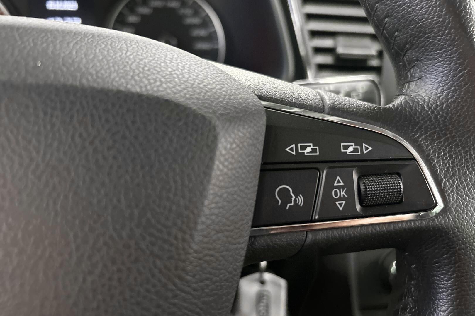 Seat Leon ST iso kuva 24