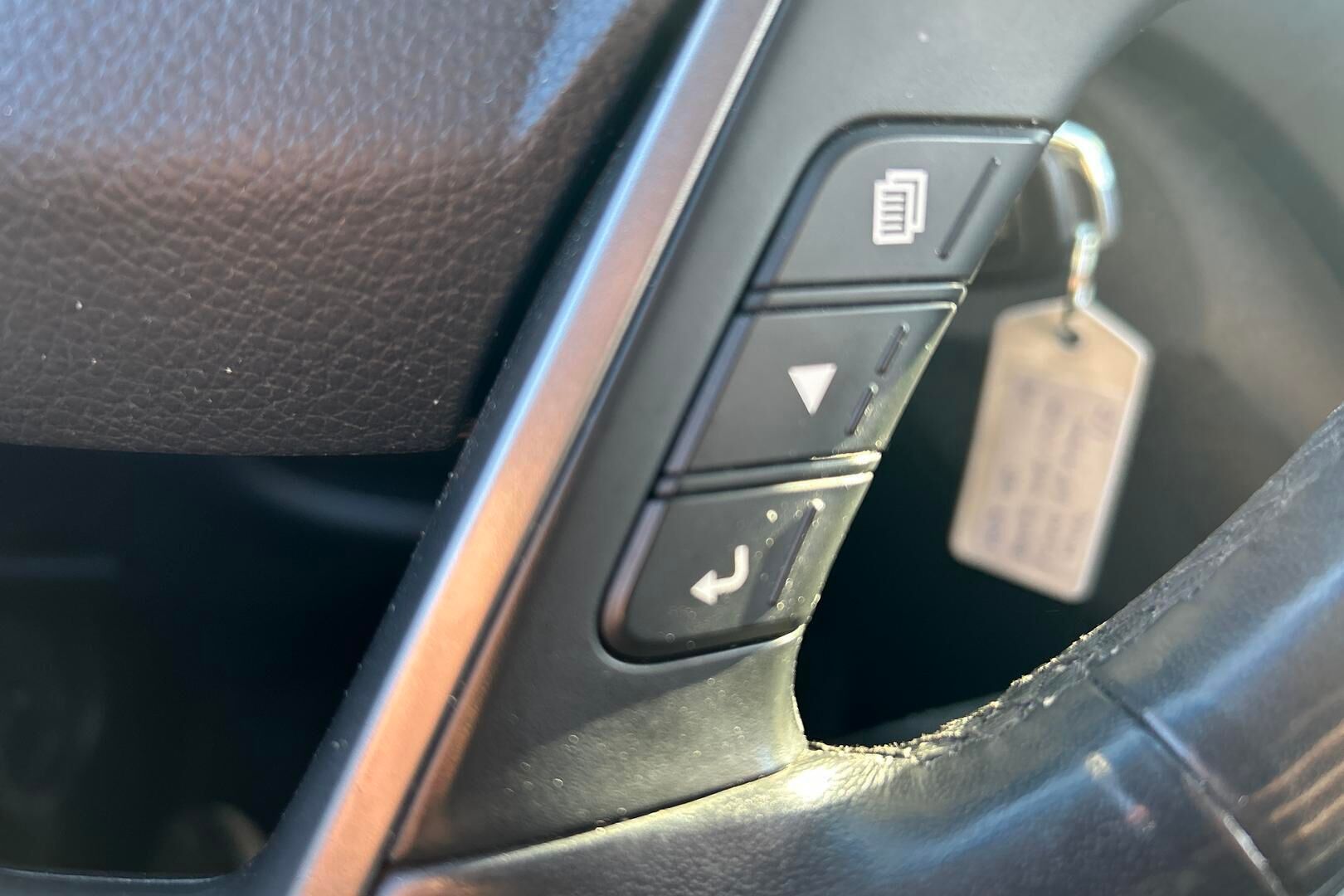 Hyundai Santa Fe iso kuva 20