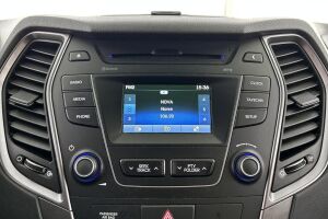 Hyundai Santa Fe esikatselu 25