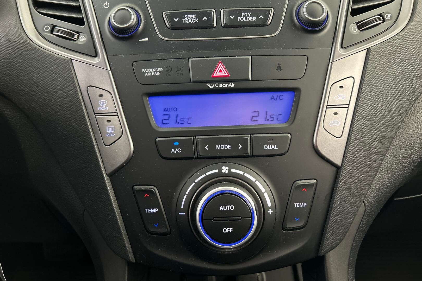 Hyundai Santa Fe iso kuva 24
