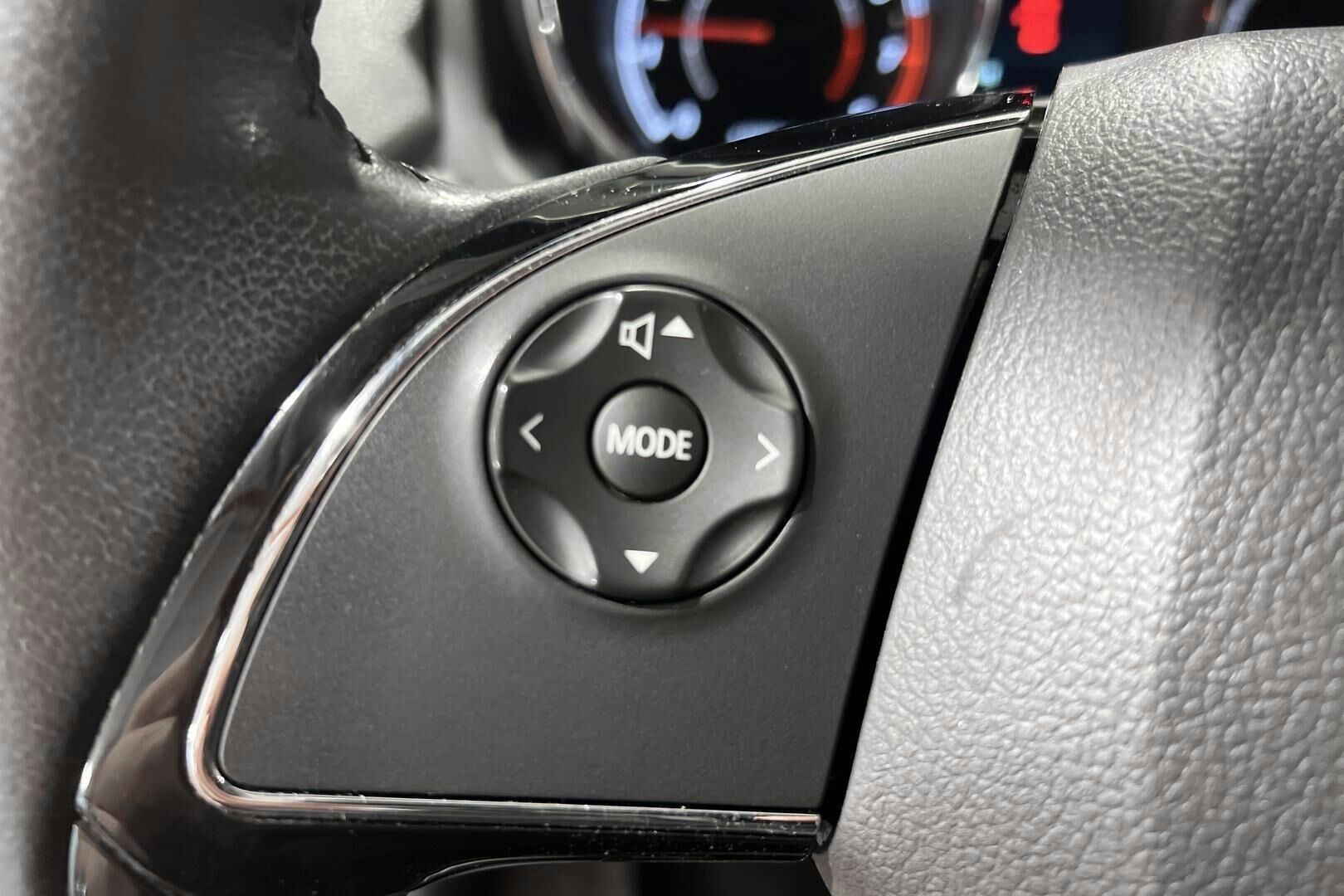 Mitsubishi ASX iso kuva 15