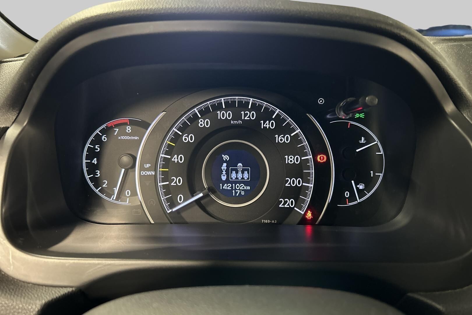 Honda CR-V iso kuva 12