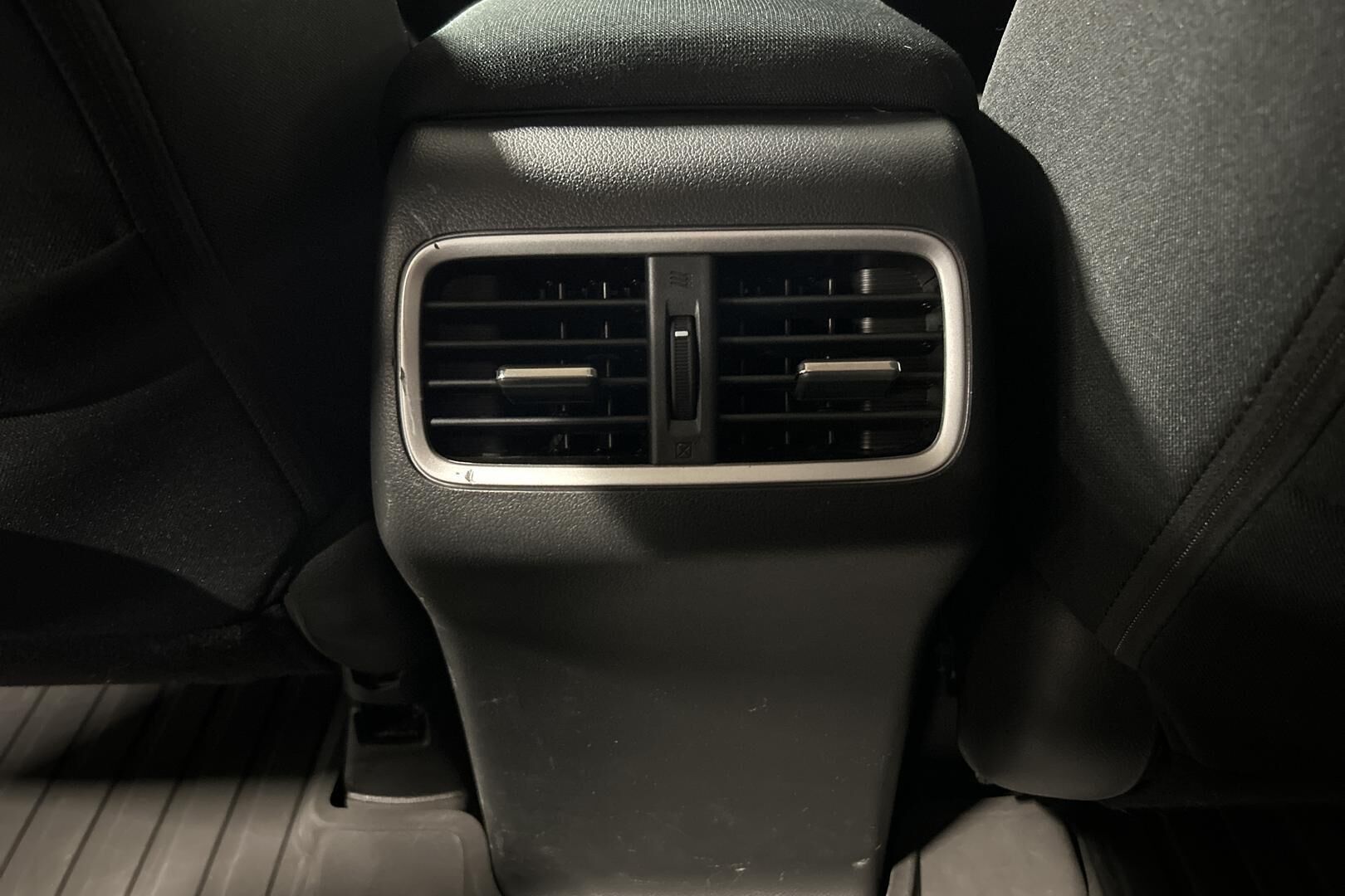 Honda CR-V iso kuva 24