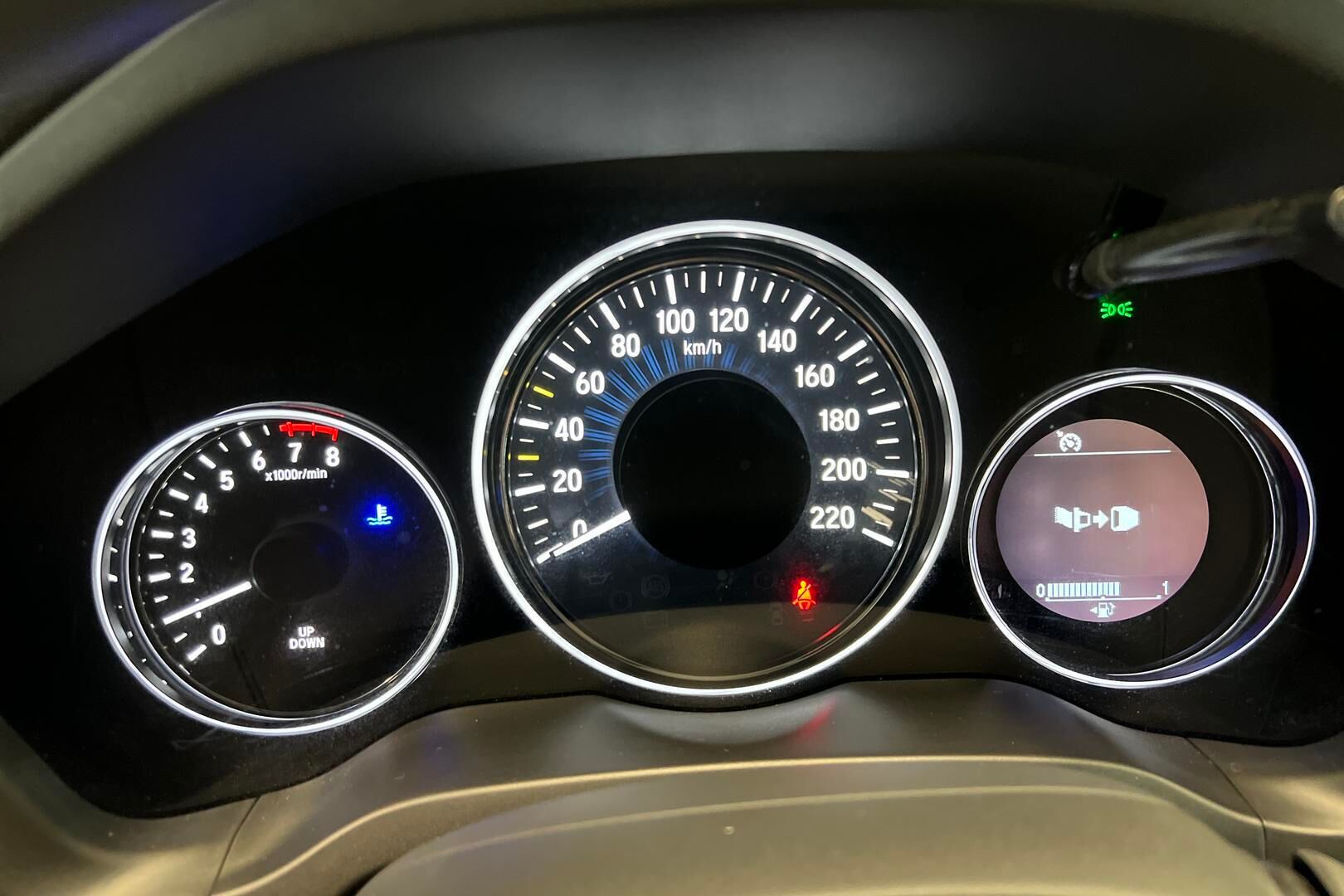 Honda HR-V iso kuva 8