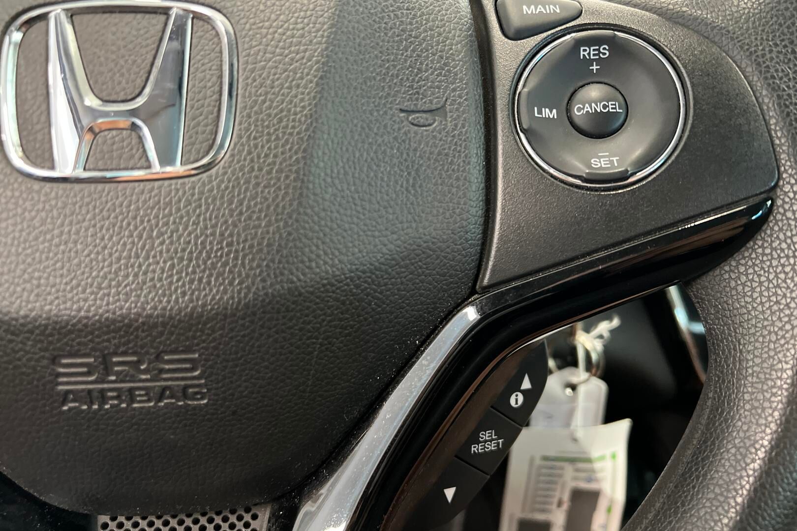 Honda HR-V iso kuva 10