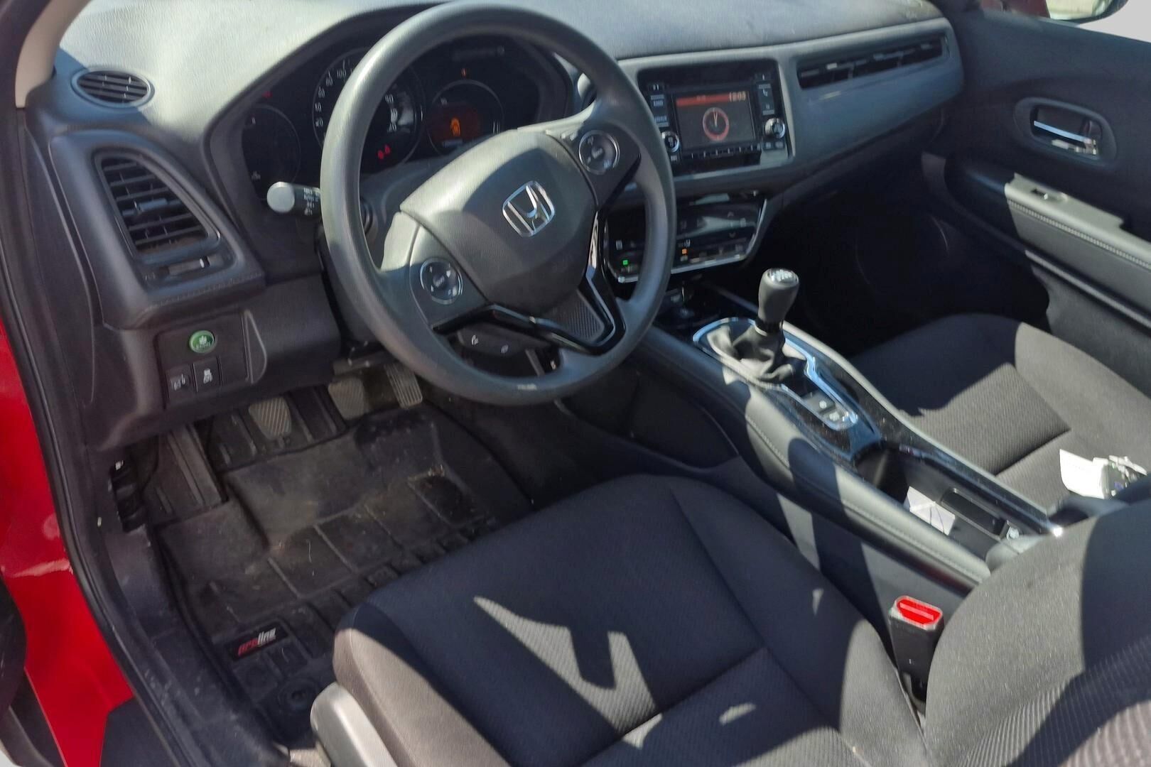 Honda HR-V iso kuva 2
