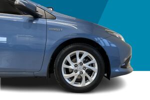 Toyota Auris esikatselu 13