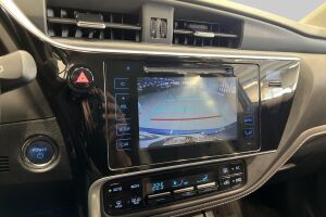 Toyota Auris esikatselu 16