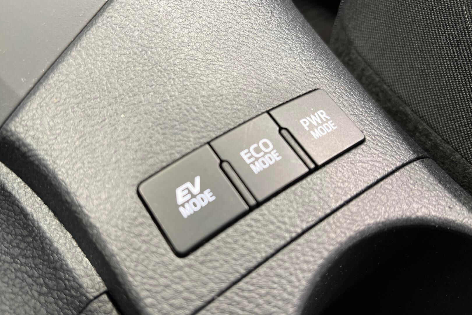 Toyota Auris iso kuva 19