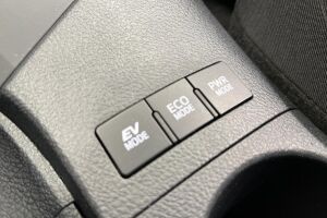 Toyota Auris esikatselu 19