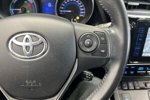 Toyota Auris esikatselu 20