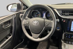 Toyota Auris esikatselu 24