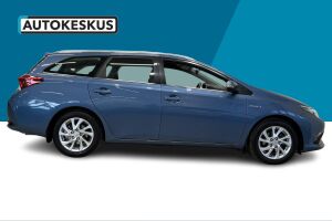 Toyota Auris esikatselu 4