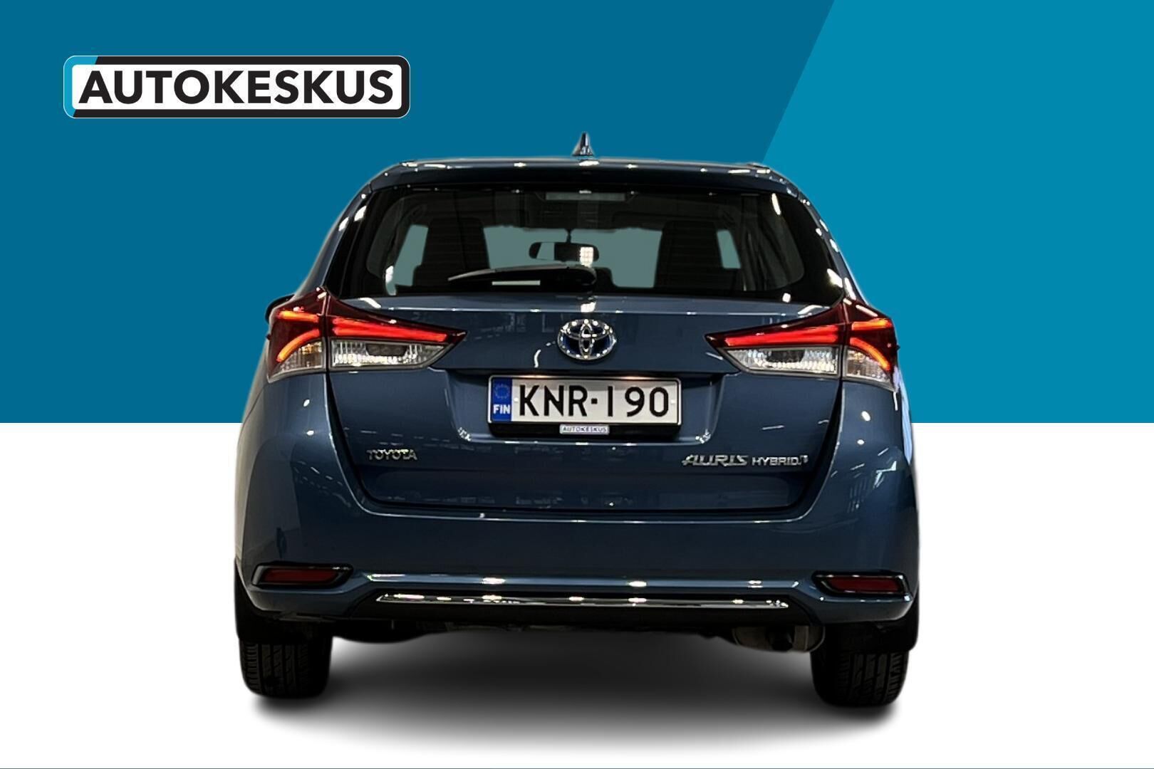 Toyota Auris iso kuva 6