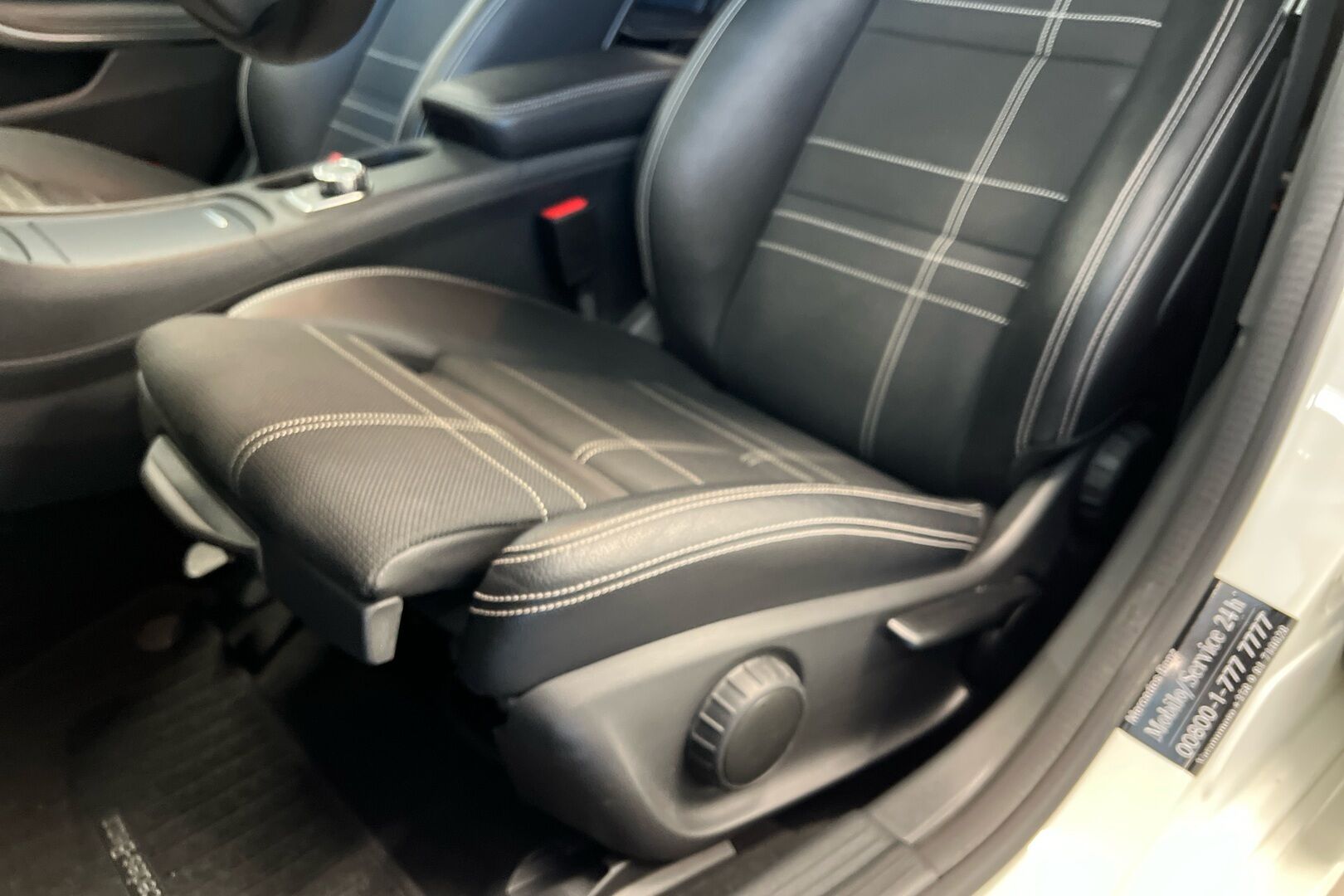Mercedes-Benz CLA iso kuva 20
