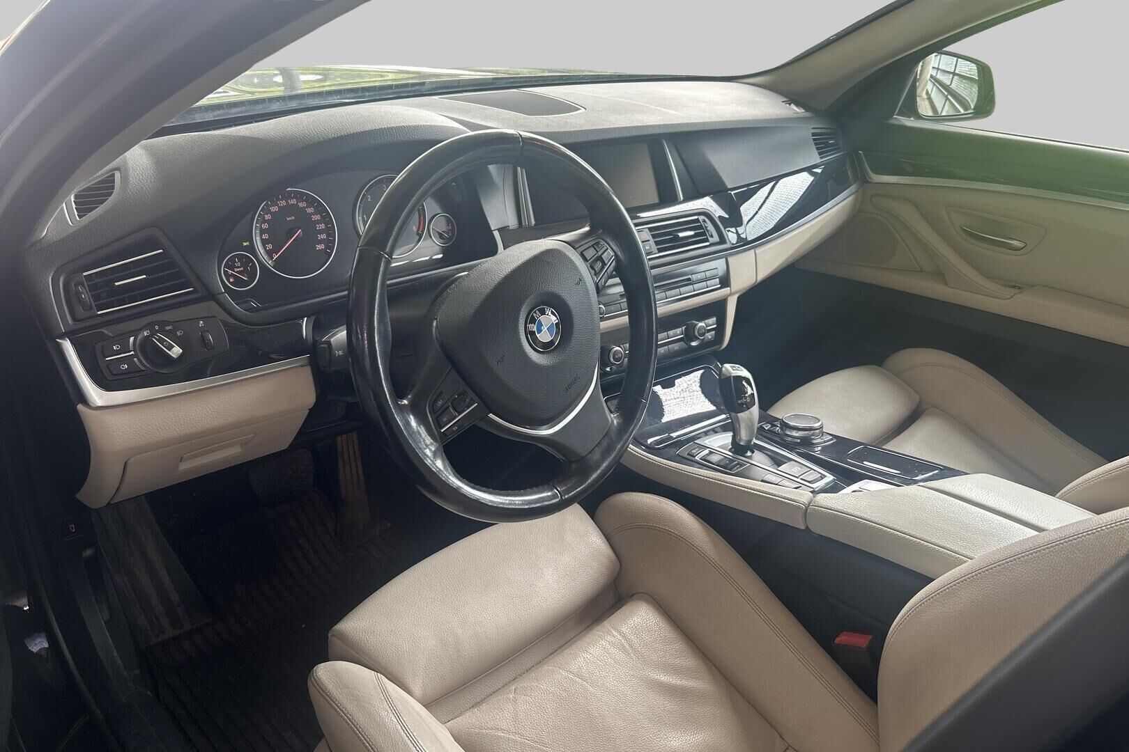 BMW 5-sarja iso kuva 2