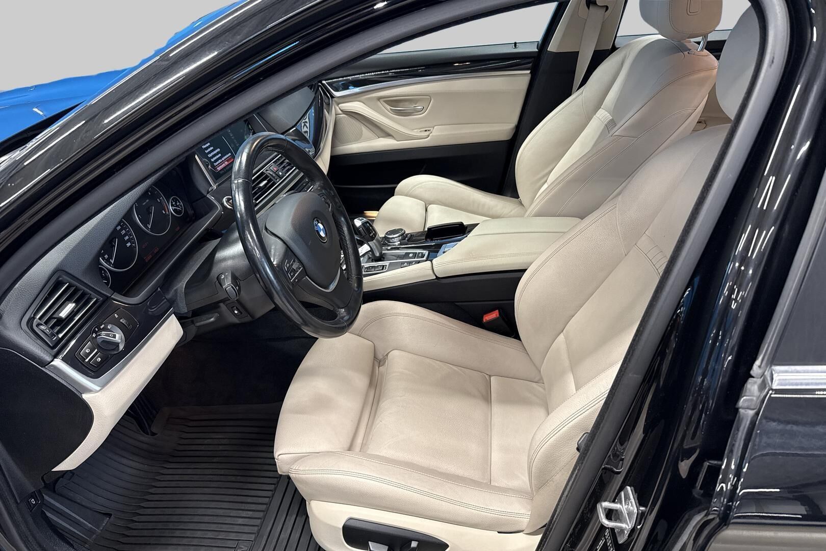 BMW 5-sarja iso kuva 9