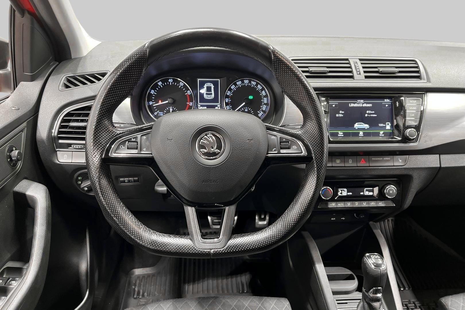 Skoda Fabia iso kuva 22