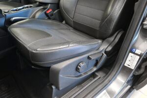 Ford Kuga esikatselu 22