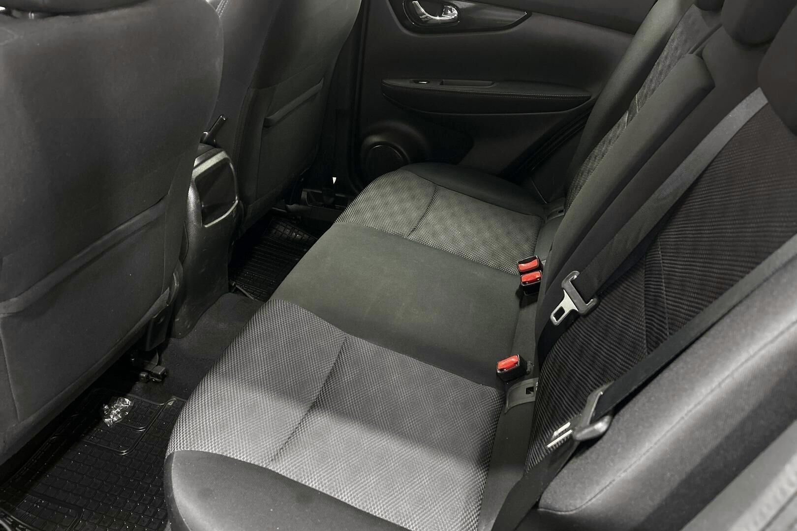 Nissan Qashqai iso kuva 11