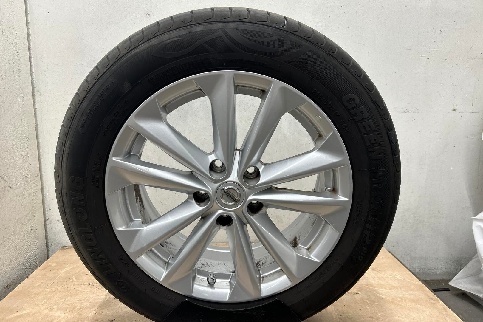 Nissan Qashqai iso kuva 14