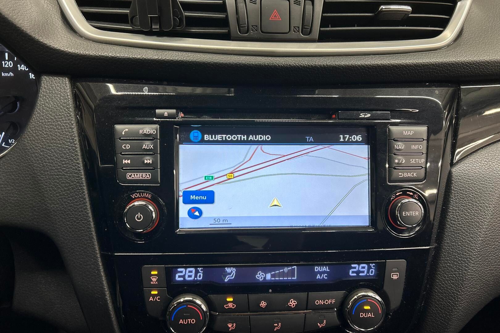 Nissan Qashqai iso kuva 18