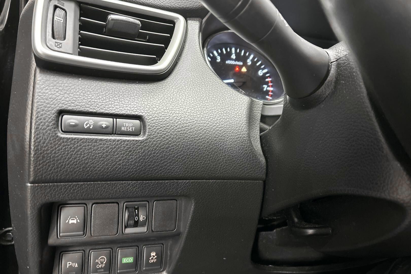 Nissan Qashqai iso kuva 23