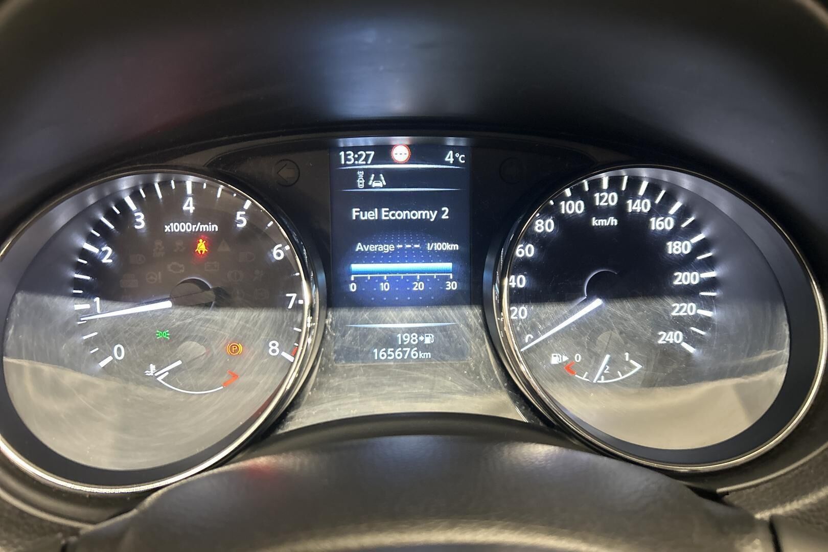 Nissan Qashqai iso kuva 14