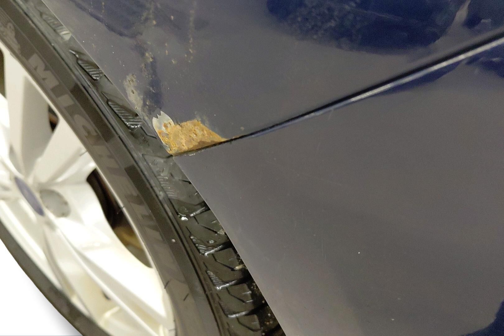 Ford S-Max iso kuva 16