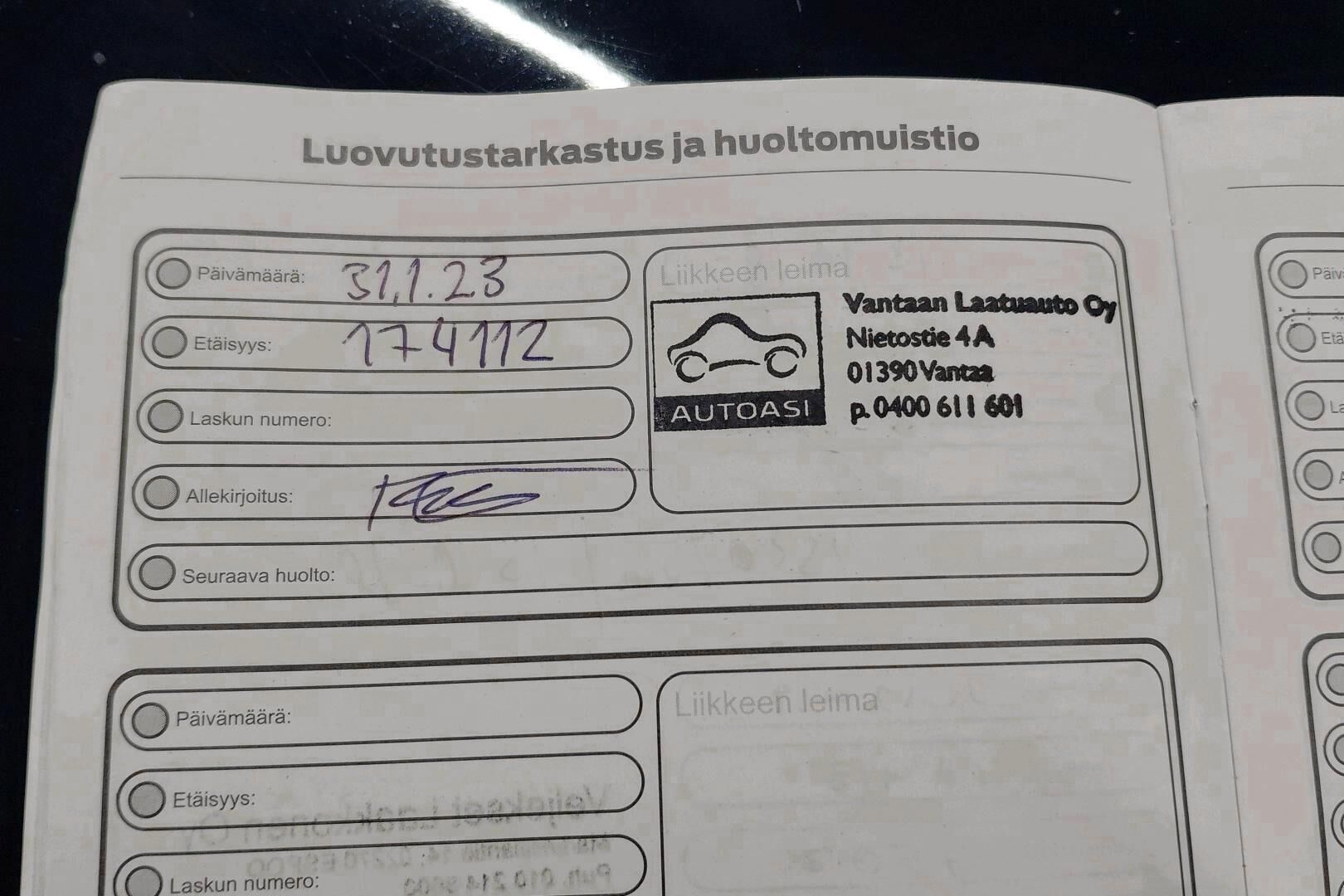 Ford S-Max iso kuva 34