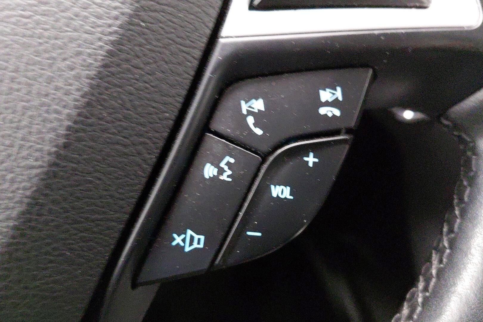 Ford S-Max iso kuva 47