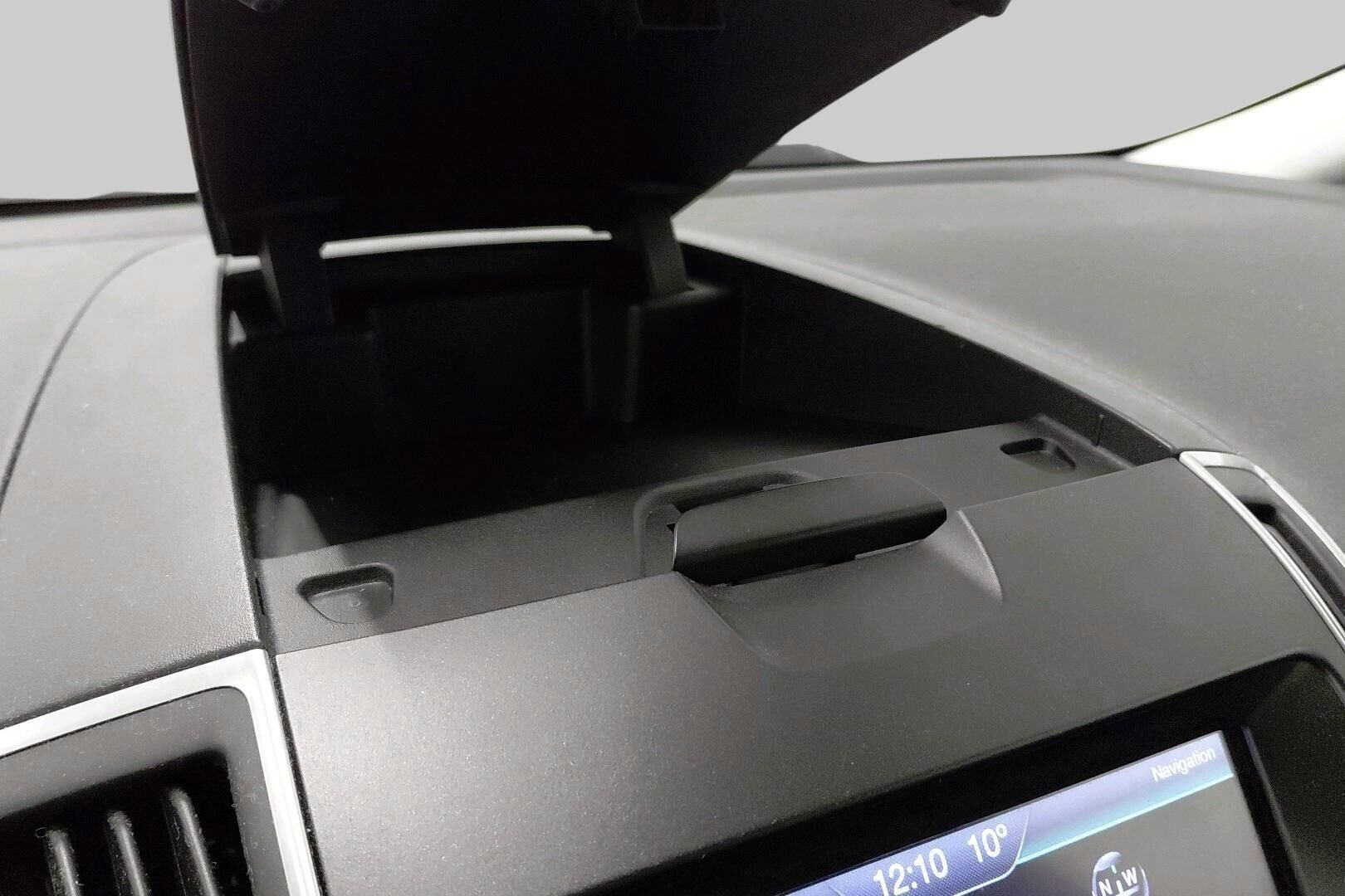 Ford S-Max iso kuva 49