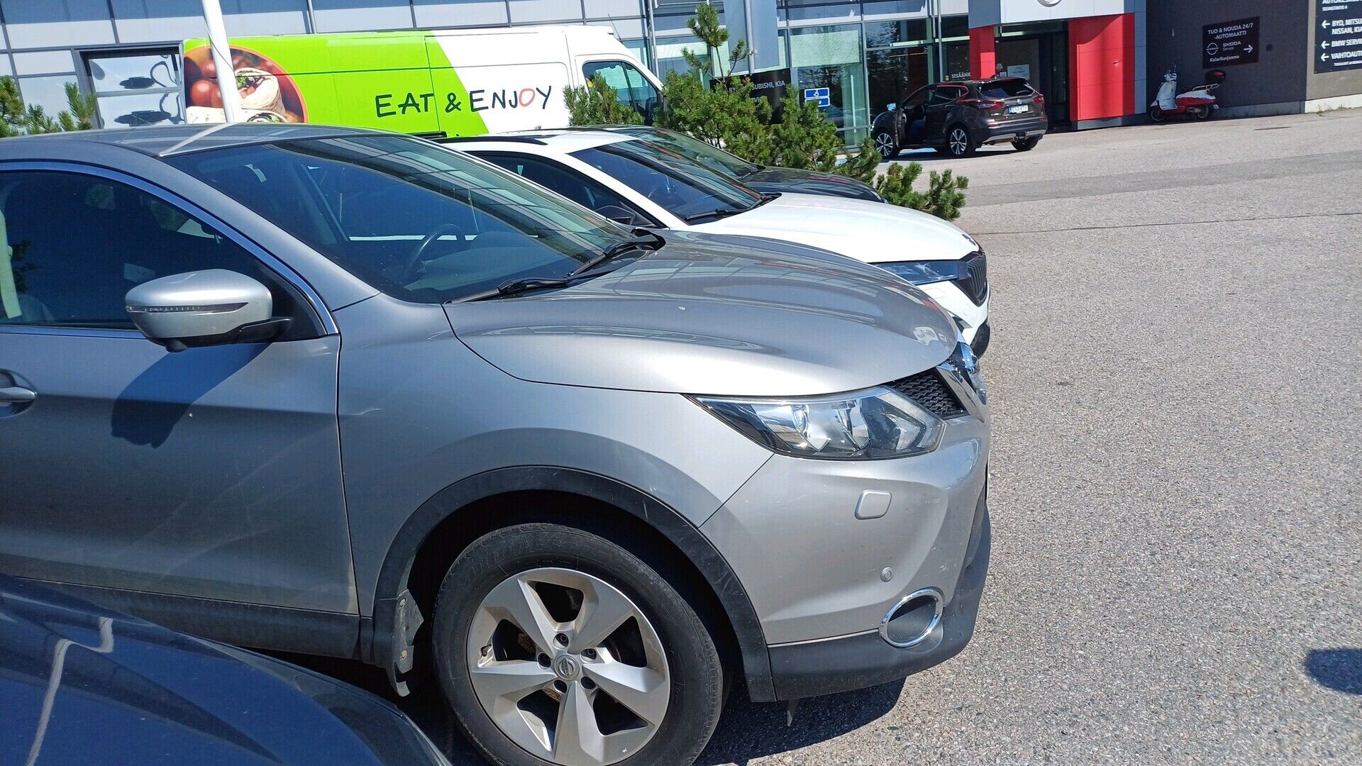 Nissan Qashqai iso kuva 3