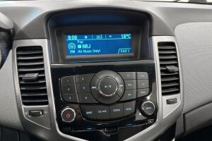 Chevrolet Cruze esikatselu 13