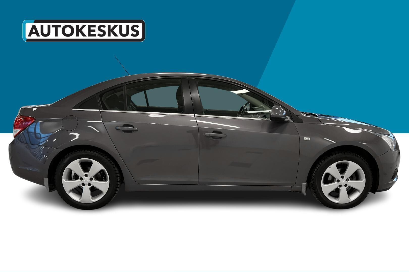 Chevrolet Cruze iso kuva 3