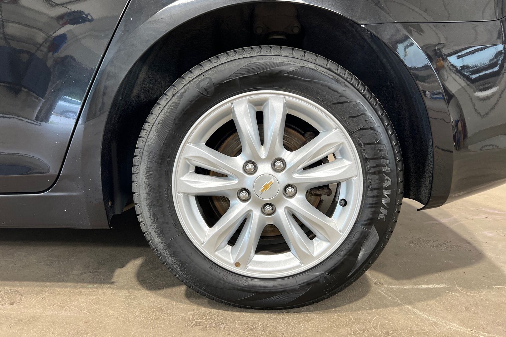 Chevrolet Cruze iso kuva 12