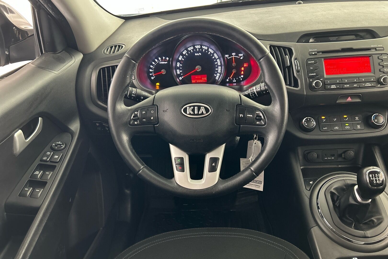 KIA Sportage iso kuva 17