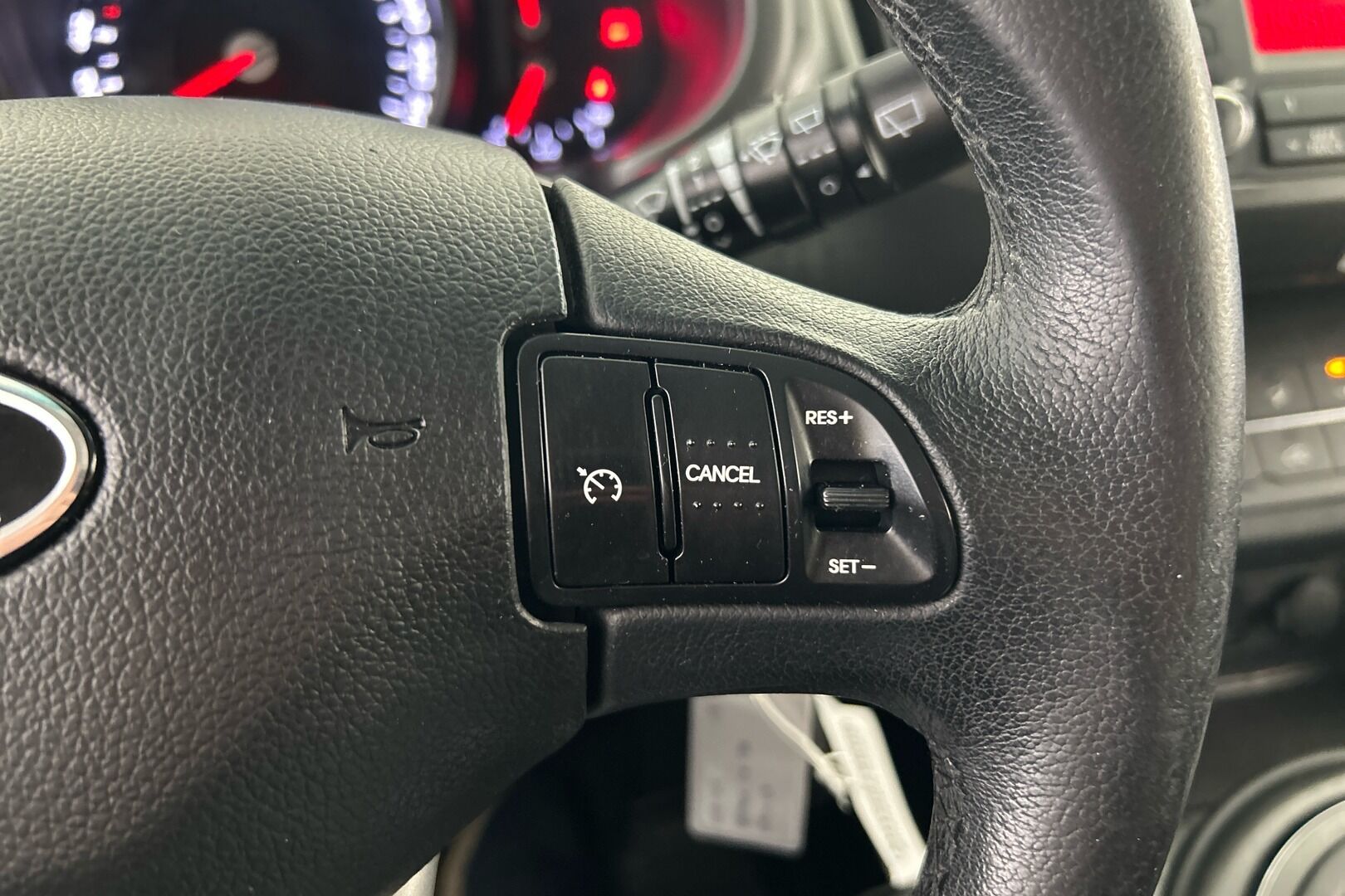 KIA Sportage iso kuva 23